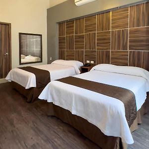 Habitación con 2 Camas Individuales